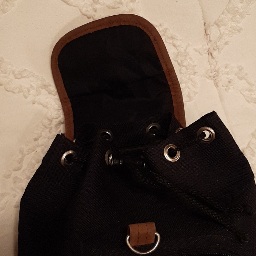 1990s erra mini backpack in black - Picture 6 of 11